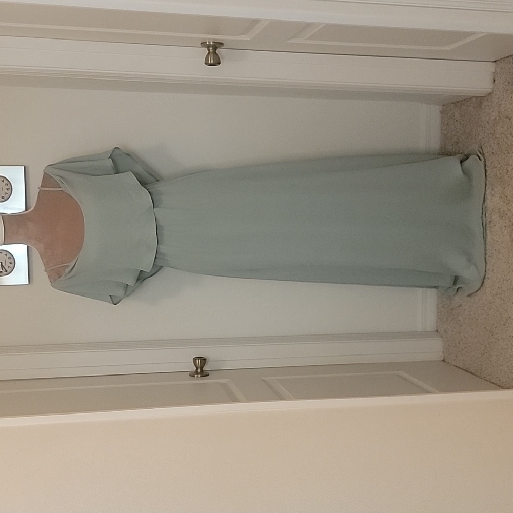 Show Me Your MuMu Silver Sage Crisp "Caitlin Ruffle Maxi", Size S